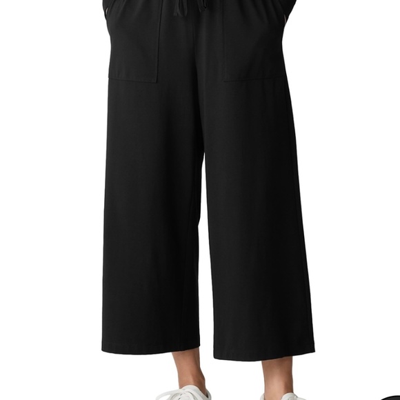 SOLD Eileen Fisher Lightweight Black Stretch Wide Leg Pants - Picture 1 of 12